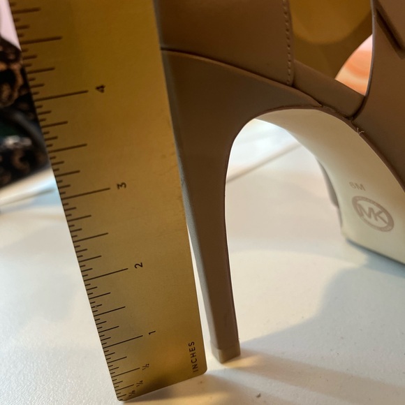 Michael Kors Elegant Tan High Heel Sandal ✨brand new ✨No box - Picture 7 of 10